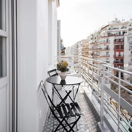 Sofia Sunshine Serenity Apartment *