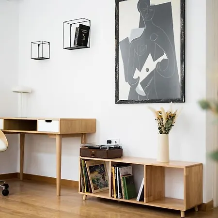 Sofia Sunshine Serenity Salonicco