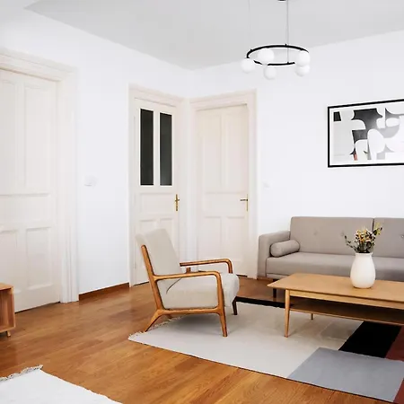 Sofia Sunshine Serenity Apartament *
