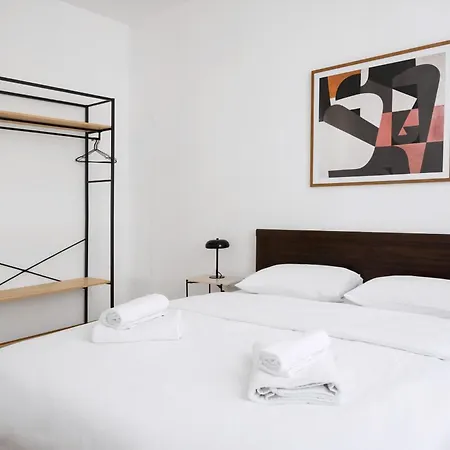 Sofia Sunshine Serenity Apartament *
